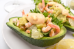 Salade met avocado en garnalen recept