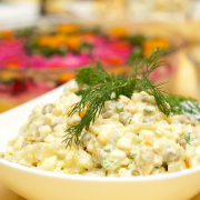 Aardappelsalade met ui en krokante uitgebakken spek recept