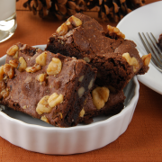 Brownie met noten en rozijnen recept