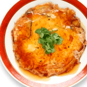 Foe Yong Hai Bayam (gefrituurde gehaktkoekjes met spinazie en saus) recept