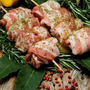 Kiprolletjes met spinazie in dragonsaus recept