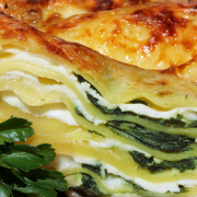Lasagne met zalm en spinazie recept