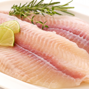 Gestoomde vis met groenten en ovenaardappeltjes recept