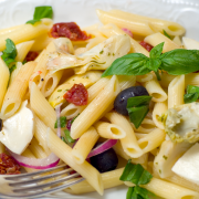 Gekleurde pasta salade recept