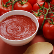 Kalfsschnitzel in tomatensaus recept