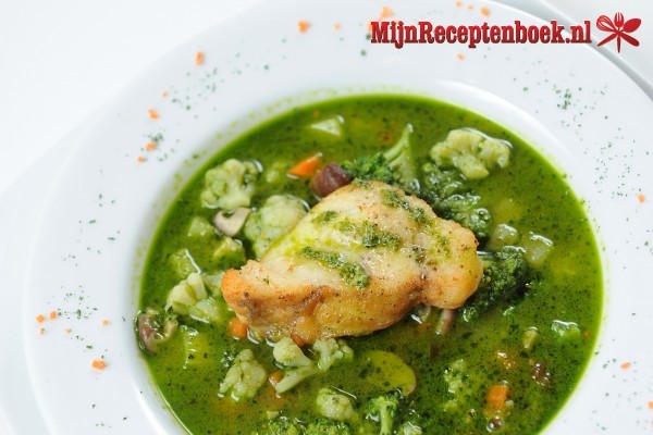 Broccoli soep met zalm