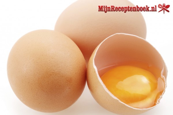 Gekookte eieren met mosterdsaus