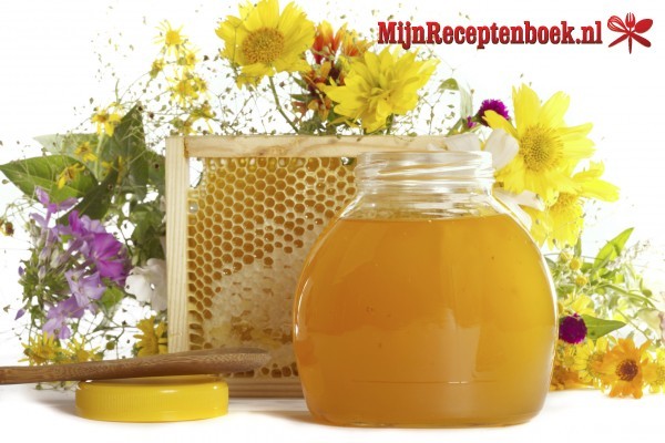 Honing-Lavendeltaart met framboos