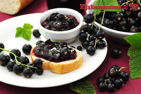 Jam Van Zwarte Bessen Recept MijnReceptenboek nl